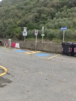 Golfo del Tigullio, Parcheggi accessibili nel parcheggio in corrispondenza dell'Ufficio Turistico Deiva